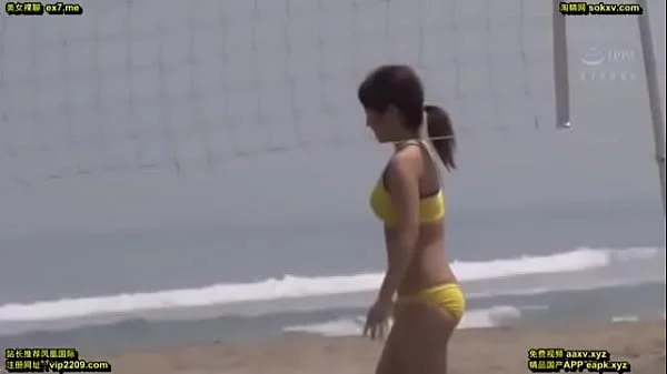 Japonesa tiene un squirt y es follada por extraño 3